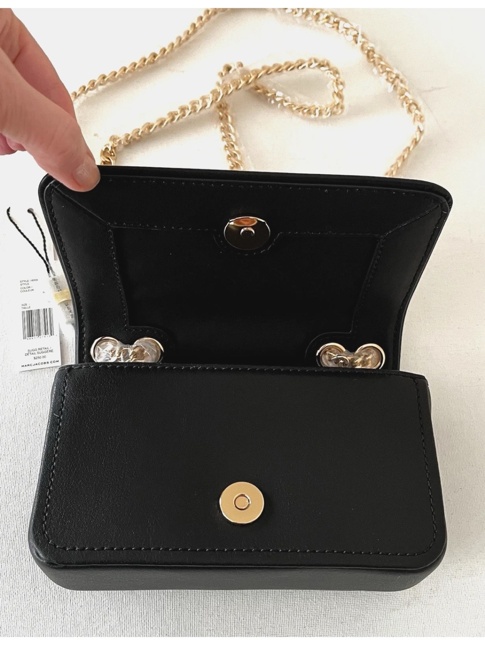 New Marc Jacobs Mini Flap Crossbody bag Smooth Leather Black with Gold Chain - Picture 8 of 9